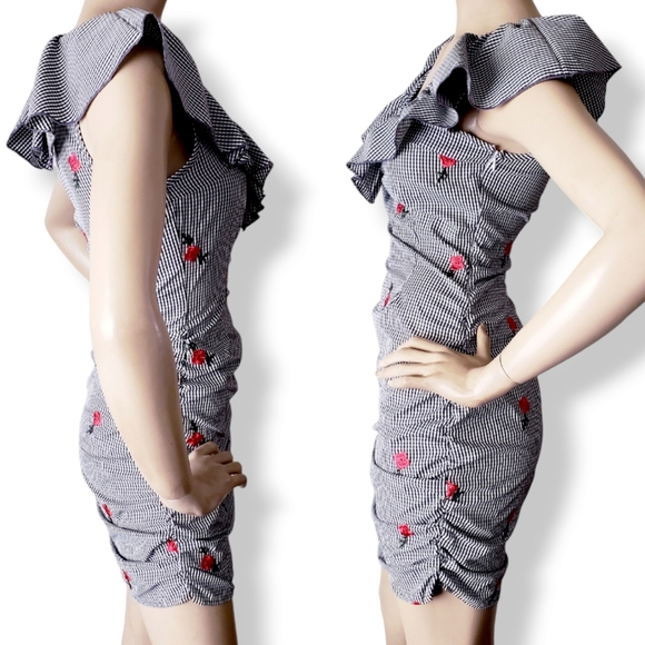 Petalo Black & White Gingham & Floral Print Ruffled Neckline Dress - Picture 4 of 9